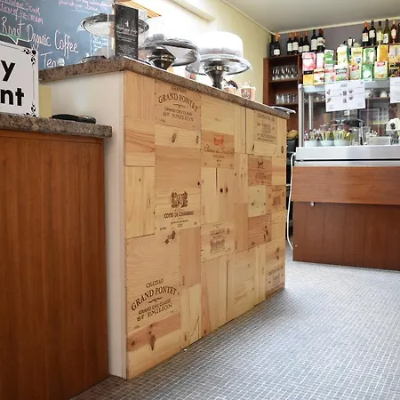 Bed & Breakfast Westhouse Cafe N39 E0a6 3*